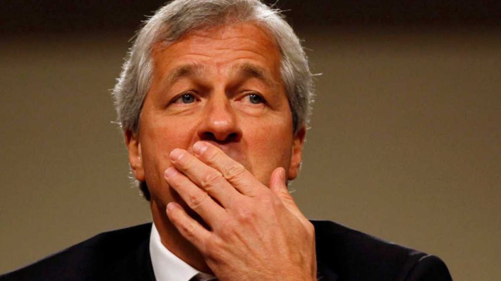 CEO de JPMorgan advierte: «el destino económico que nos espera es peor que la recesión»