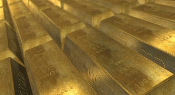 El caos político lleva al oro a nuevo máximo histórico