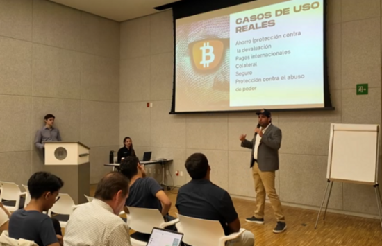 Bitcoin conquista la universidad más élite de Monterrey en México