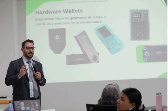 Bitcoin llega al postgrado de ética y anticorrupción de El Salvador