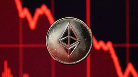 Ethereum cae de los USD 2000 por dos fuertes golpes
